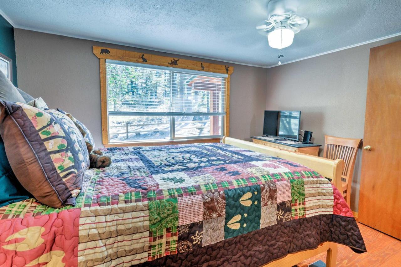 Cozy Cabin With Ac And Deck, 5 Mi To Downtown Prescott Villa Bagian luar foto