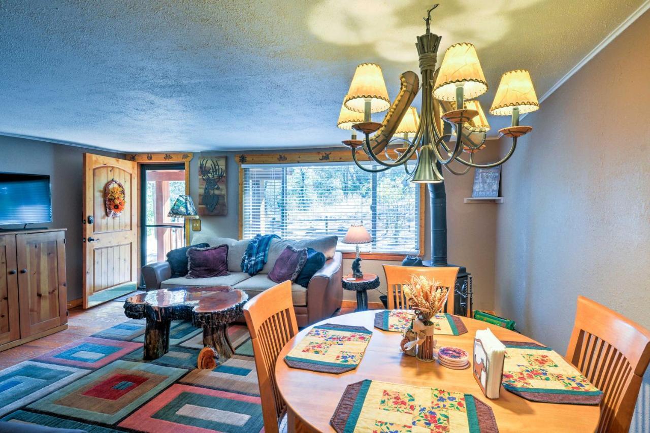 Cozy Cabin With Ac And Deck, 5 Mi To Downtown Prescott Villa Bagian luar foto
